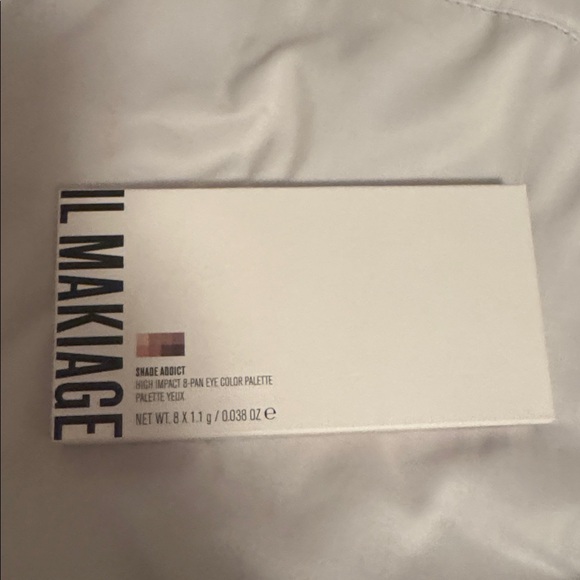 IL MAKIAGE Warm Tones Eyeshadow Palette - Picture 3 of 3